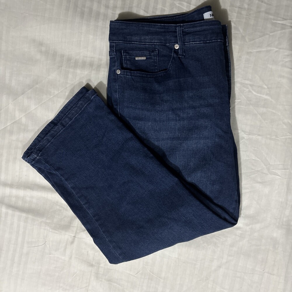 Nine West Jeans Women's 12 Classic 32” waist Blue Denim Pants Casual.